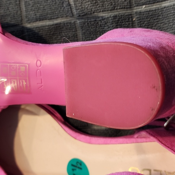ALDO Barbie Pink shoes Size 7.5 - Picture 4 of 12